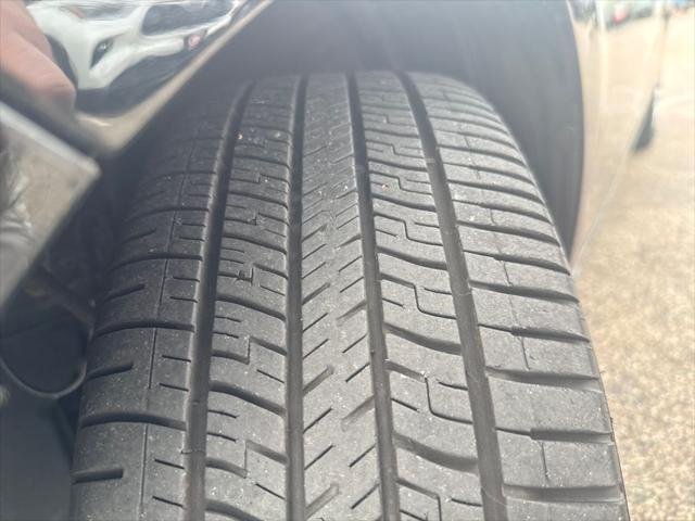 2017 Toyota Corolla LE - Photo 42