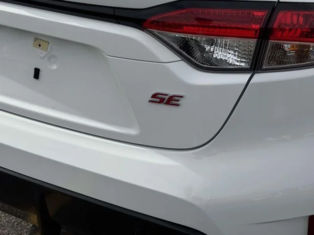 Used 2025 White Toyota SE image 11