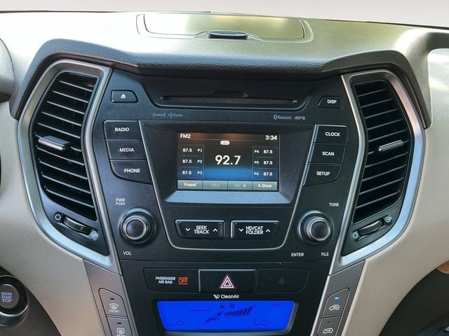 Used 2013 Green Hyundai Base image 14