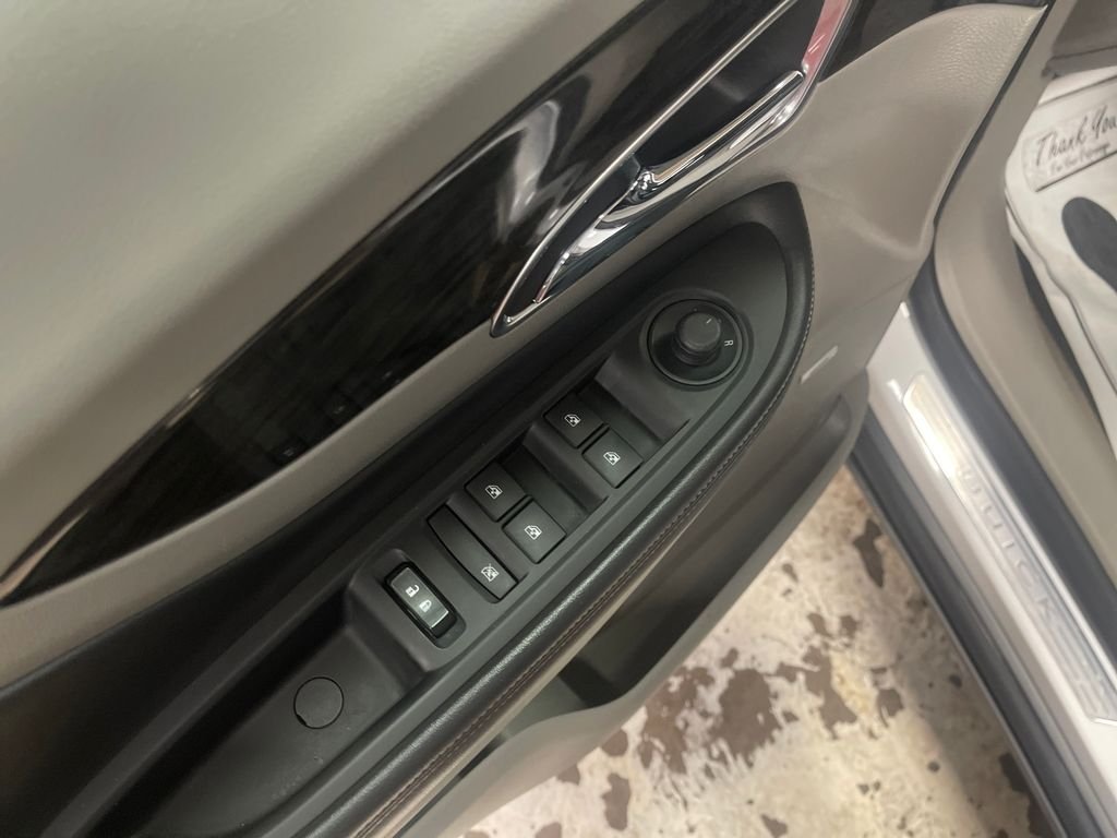 Used 2016 White Buick Premium image 16