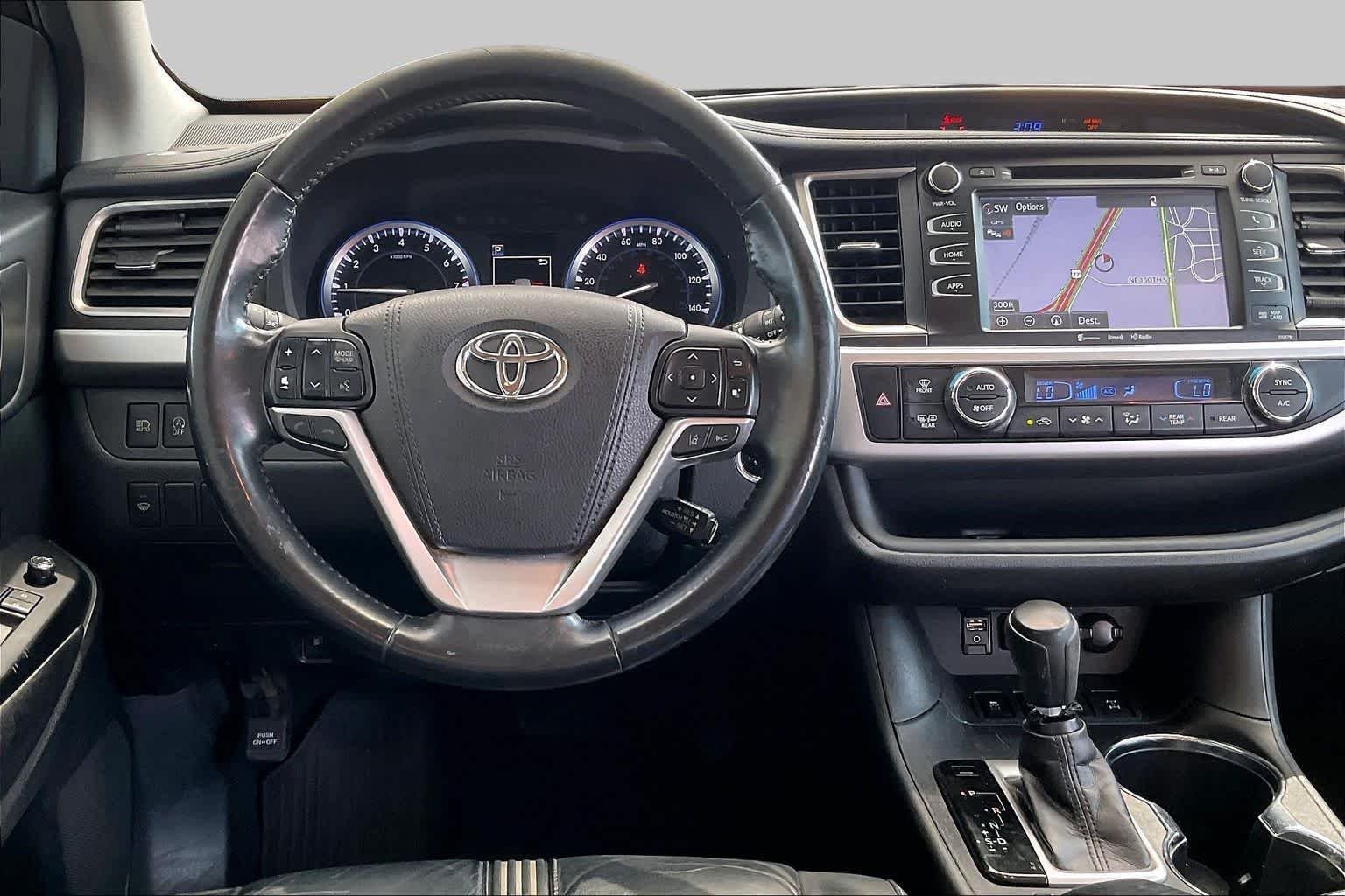 Used 2017 Celestial Silver Metallic Toyota SE image 6