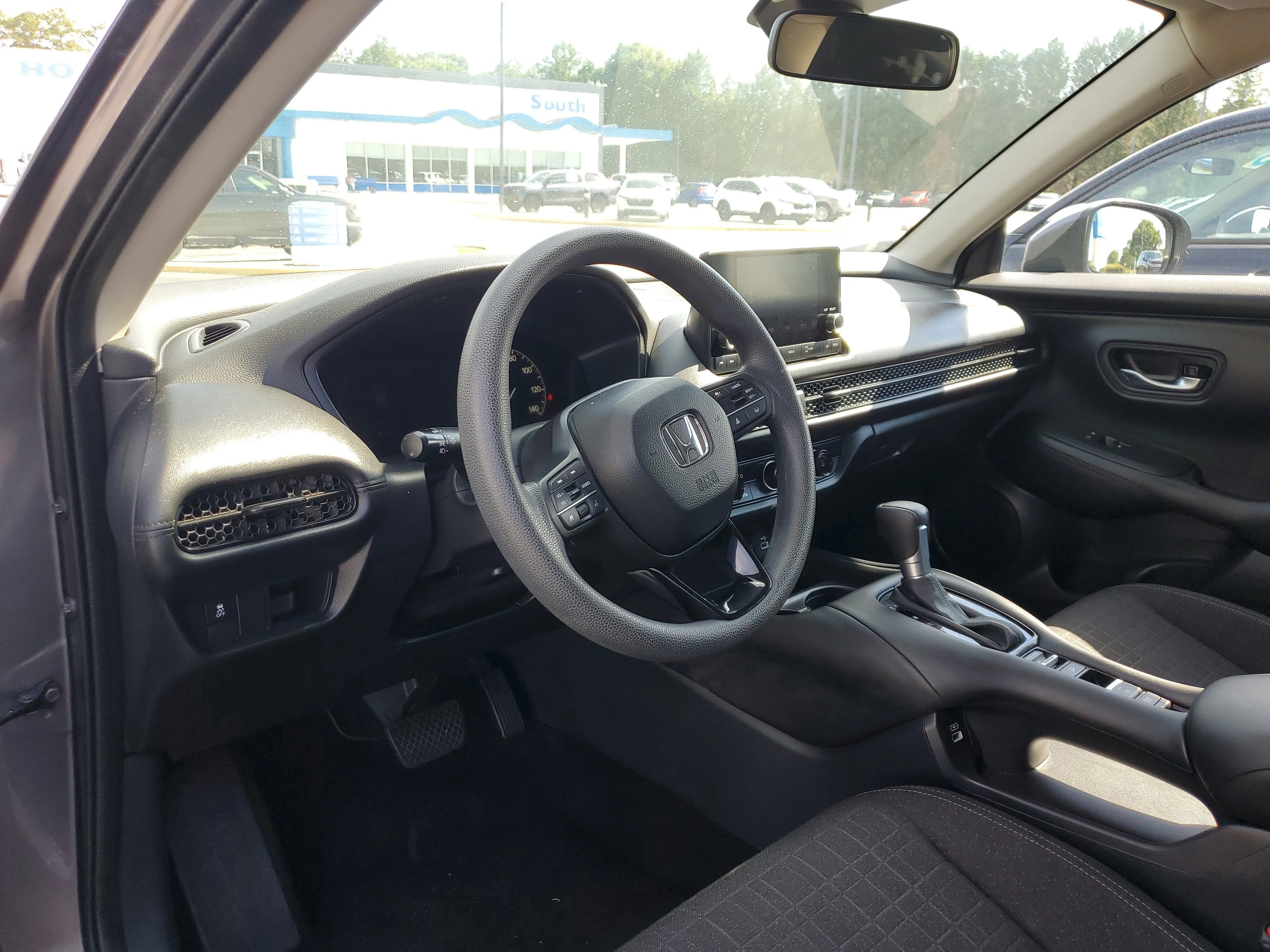 Used 2023  Honda LX image 18