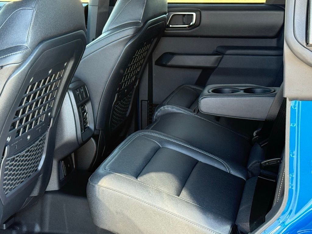 New 2025 Velocity Blue Metallic Ford Badlands® image 9