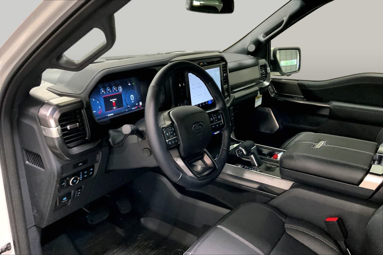 New 2026 Star White Metallic Tri-Coat Ford Platinum® image 6