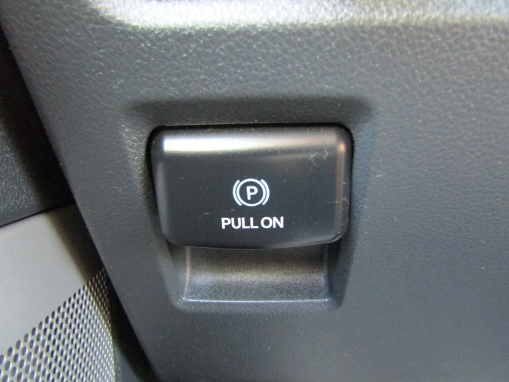 Used 2023 Agate Black Metallic Ford XLT image 21