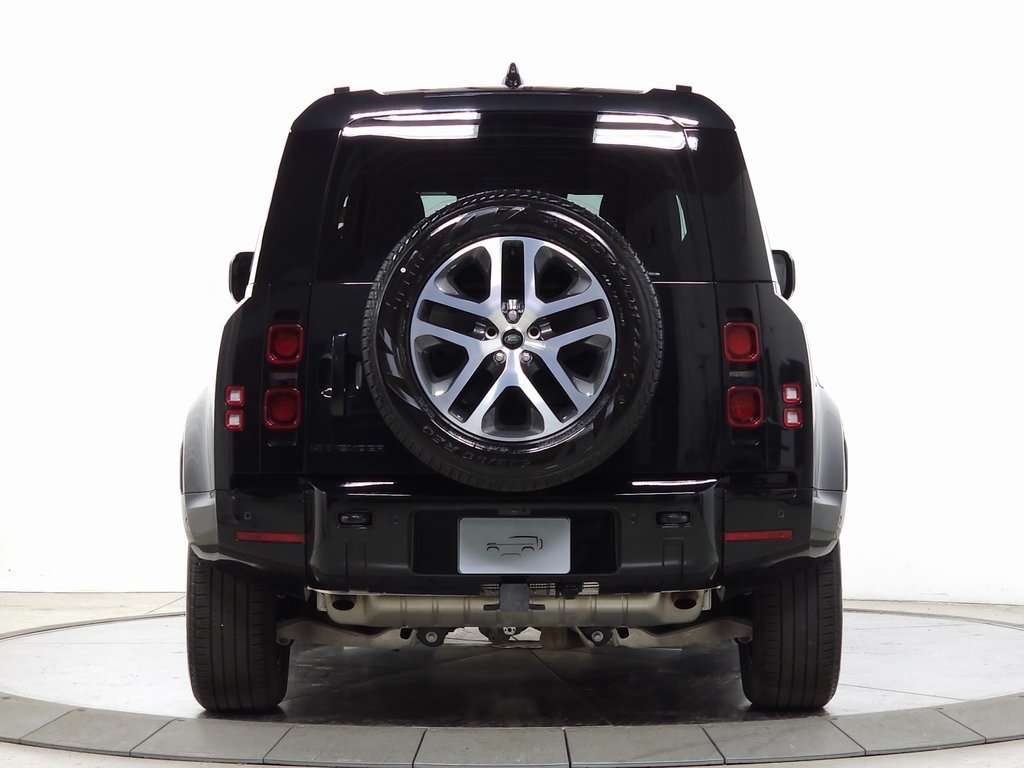 2025 LAND ROVER DEFENDER - Image 4