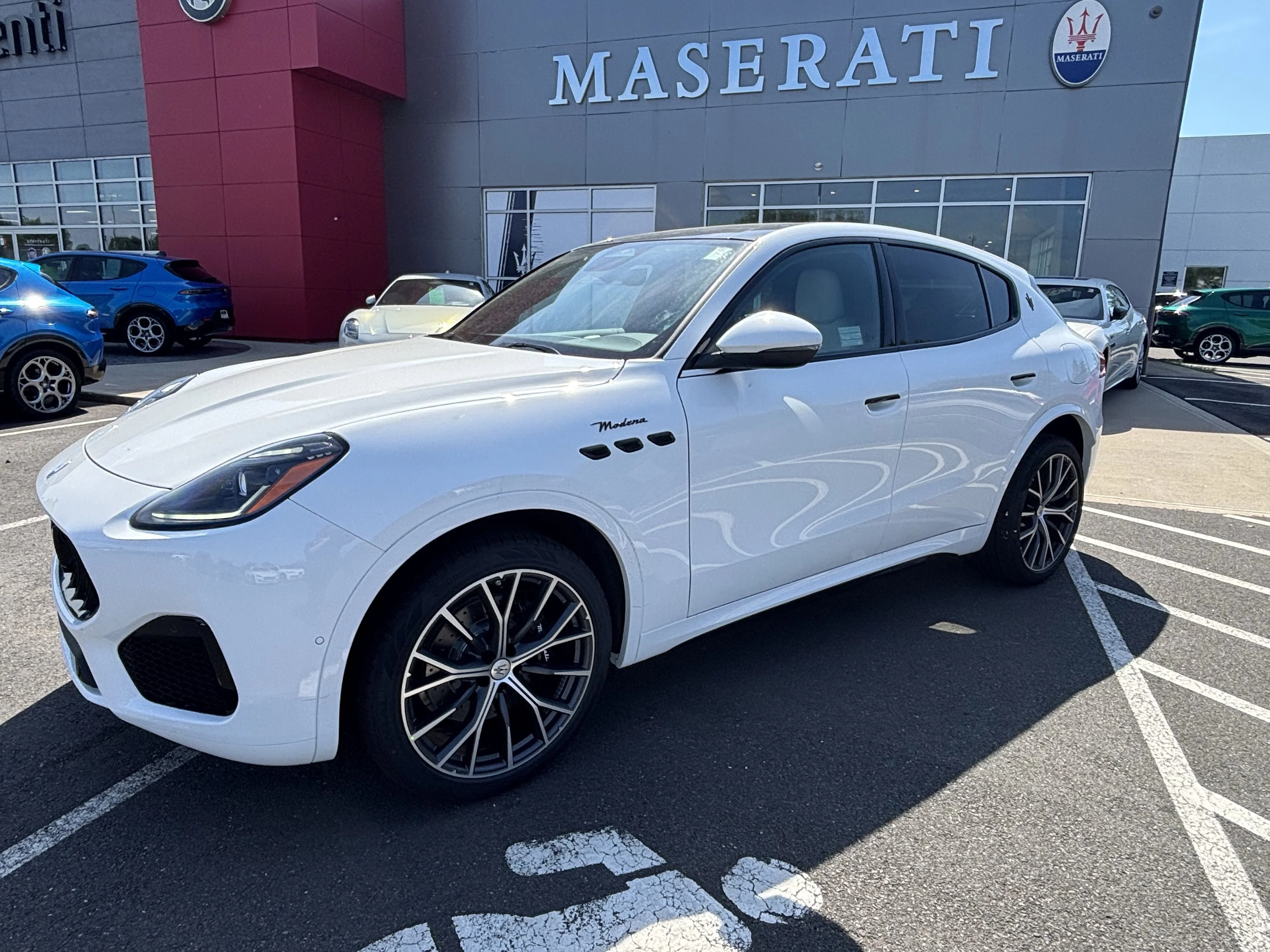 New 2026 BIANCO Maserati Modena image 5