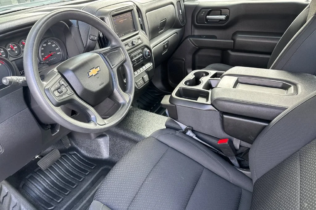 2025 Chevrolet Silverado 1500 Work Truck - Photo 10