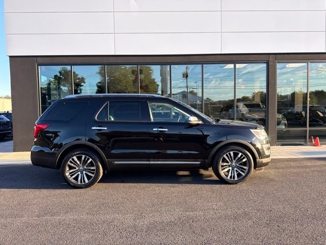 Used 2016 Black Ford Platinum image 2