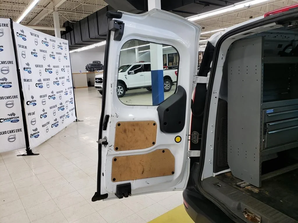 Used 2019 Frozen White Ford XL image 11