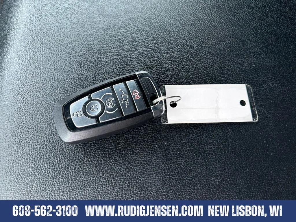 Used 2023 Gray Ford XLT image 28