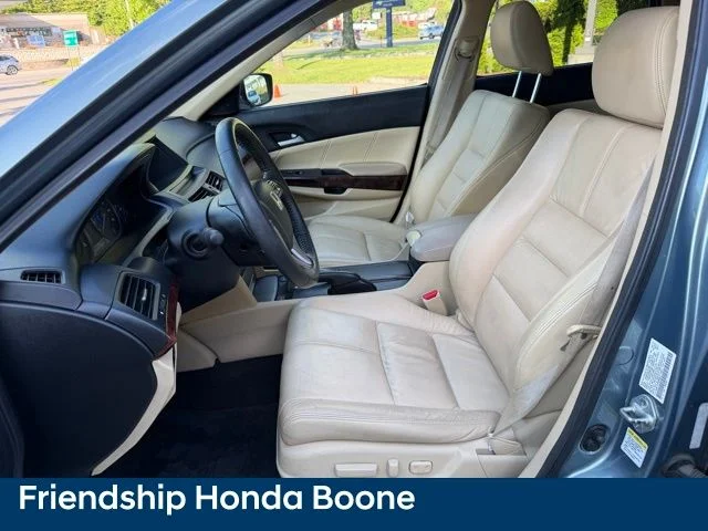Used 2010  Honda EX-L image 15