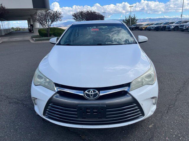 Used 2016 Super White Toyota LE image 3