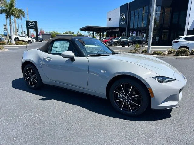 2026 Mazda MX-5 Miata Grand Touring's photo