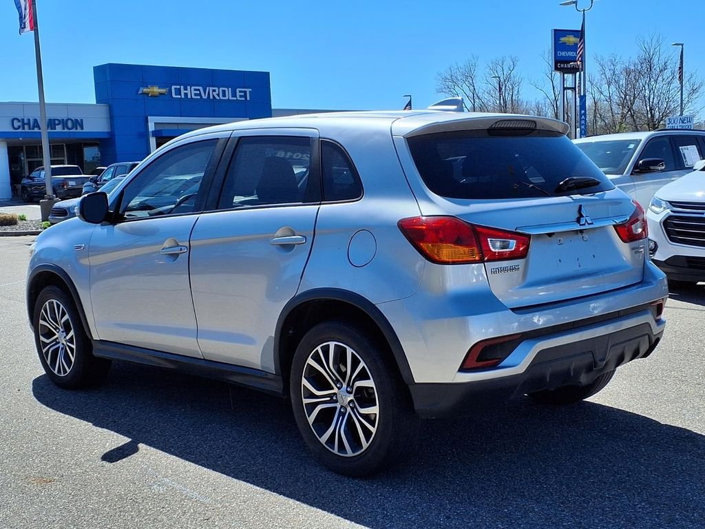 Used 2018 Silver Mitsubishi 2.0 ES image 6