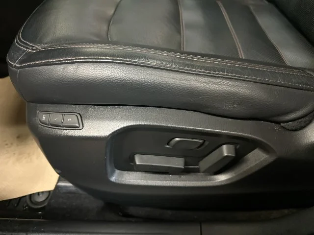 Used 2019 Black Mazda Grand Touring image 38