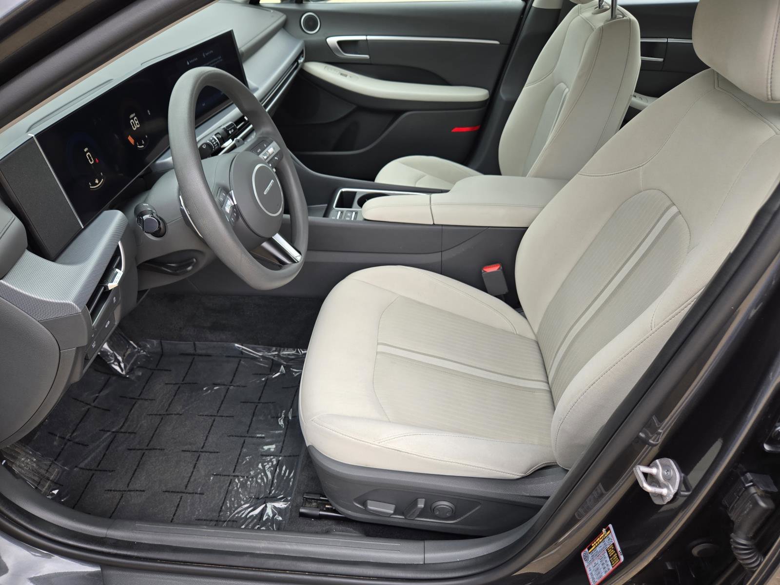 Used 2024 Portofino Gray Hyundai SEL image 18