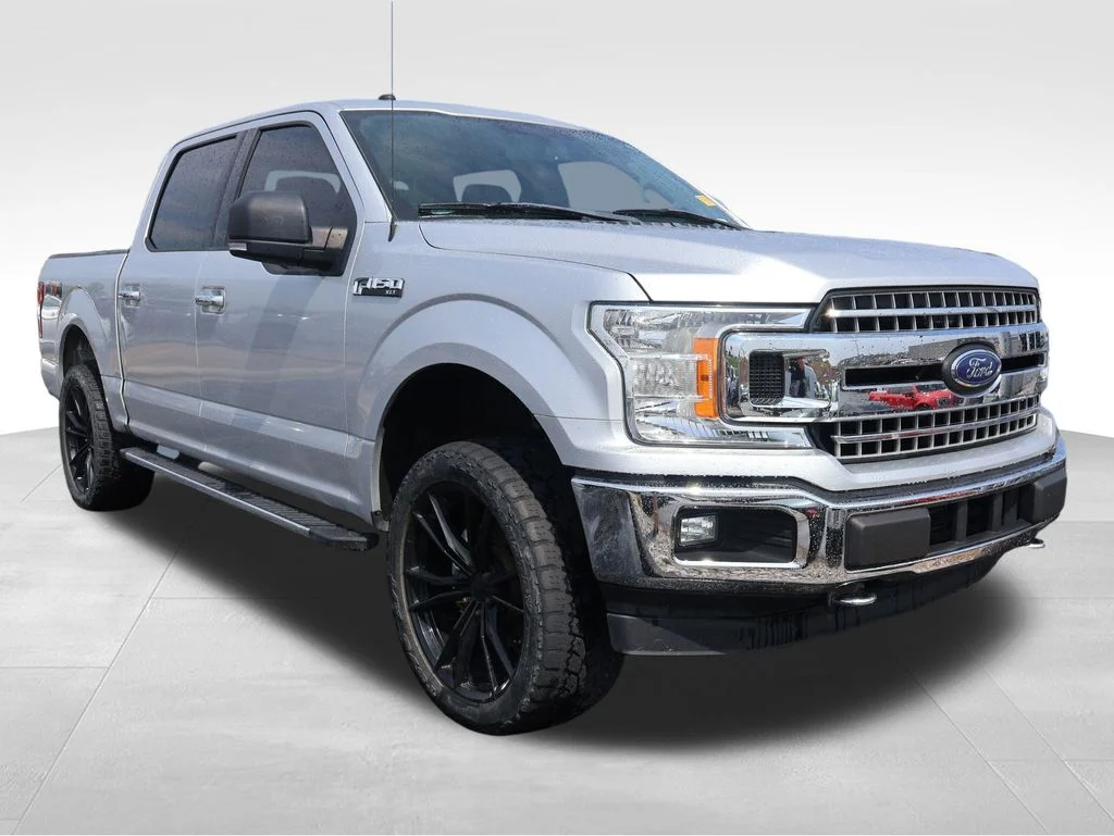 Used 2018 Ingot Silver Ford XLT image 11