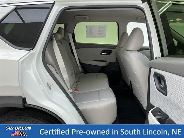 Used 2023 Pearl White Tricoat Nissan SV image 23