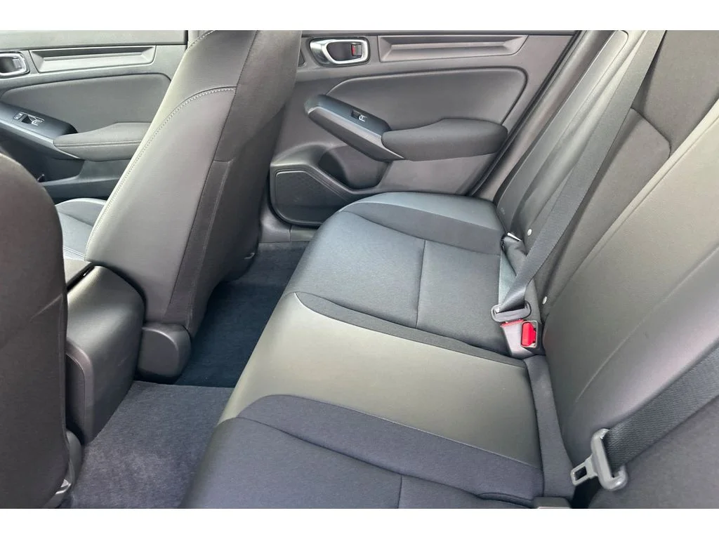 2026 Honda Civic Hatchback Sport - Photo 14