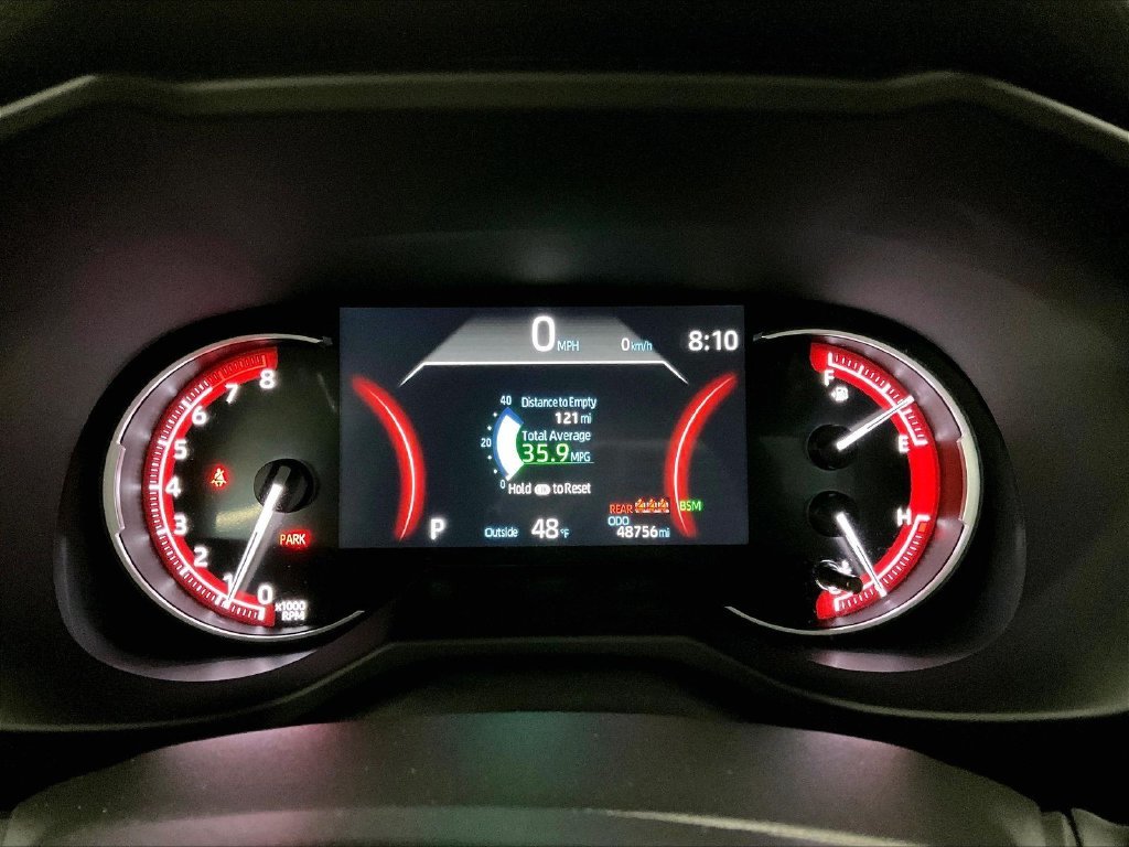 Used 2025 Ice Toyota LE image 25