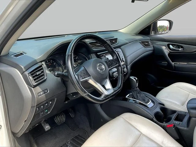 Used 2020 Silver Nissan SV image 18