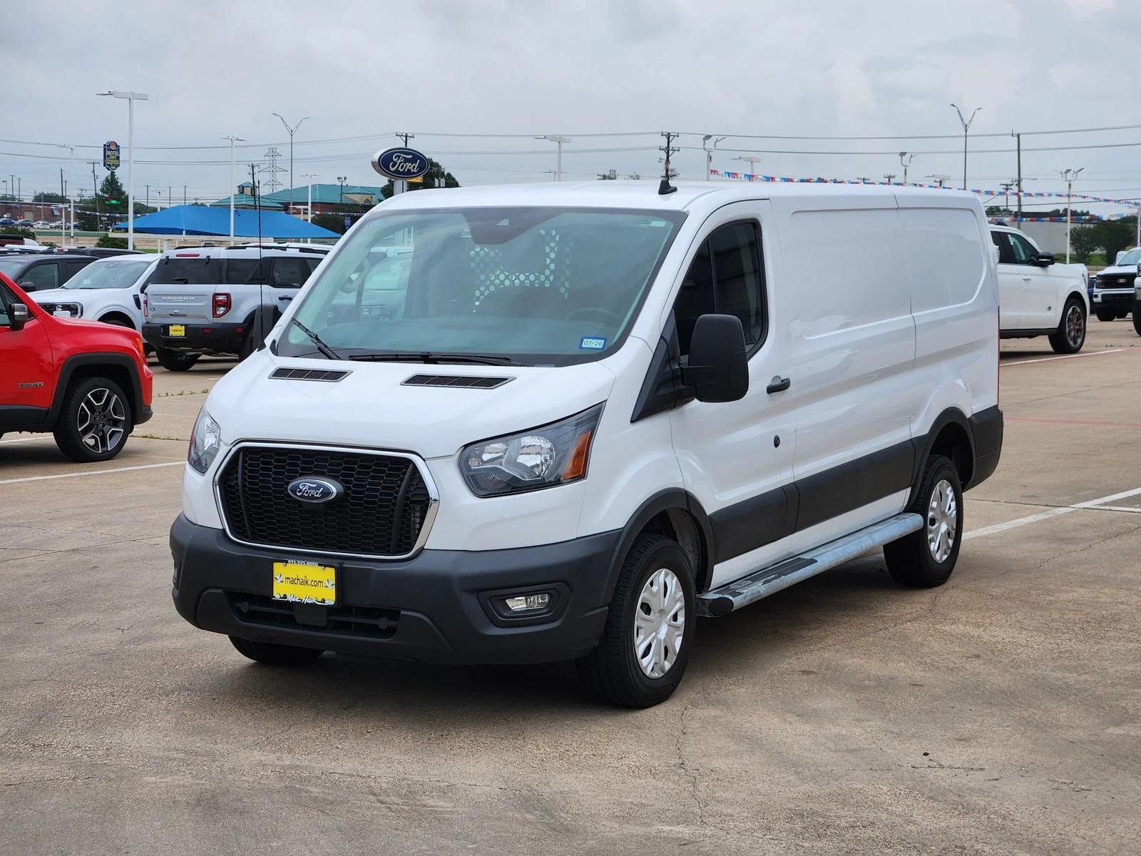 Used 2023 White Ford Base image 3