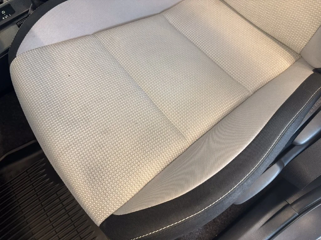 Used 2017 Gray Toyota XLE image 16