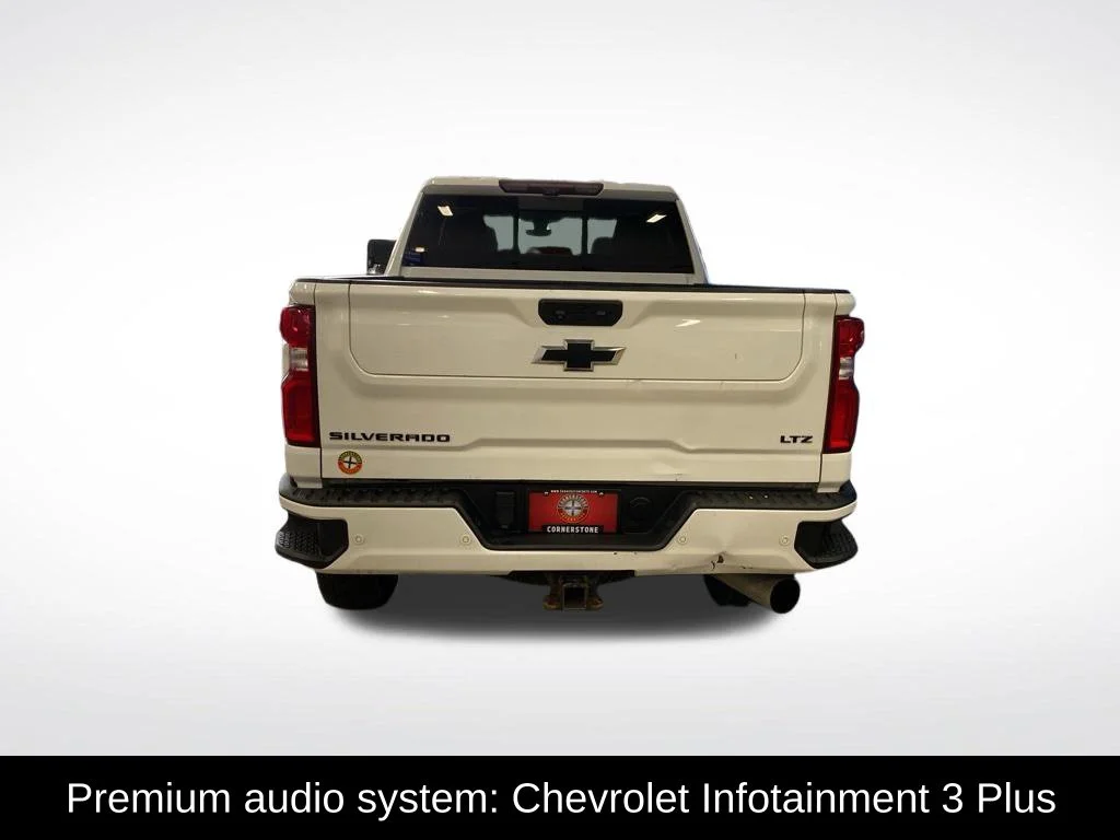 Used 2022 White Chevrolet LTZ image 21