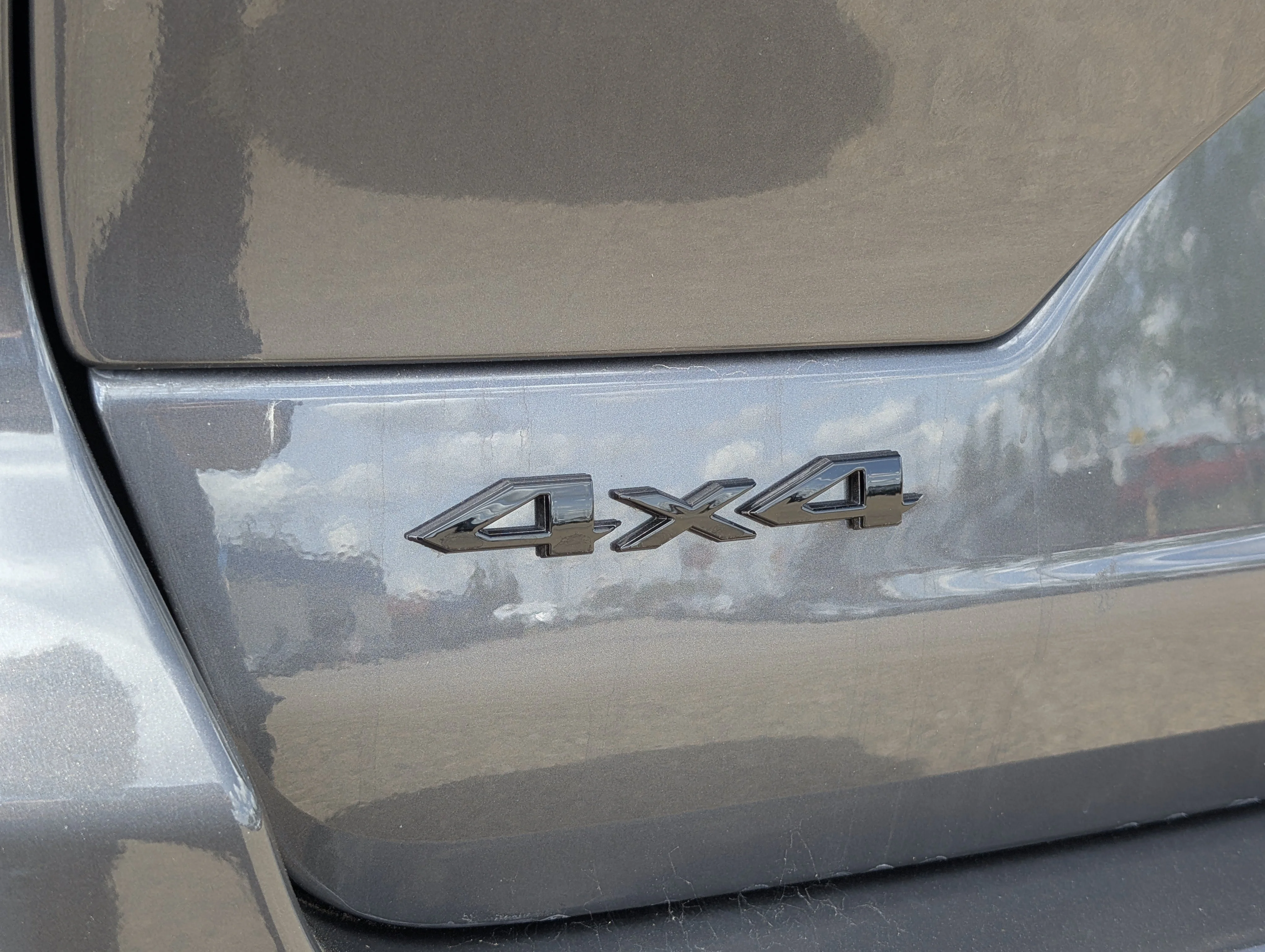 New 2025 Baltic Grey Metallic Jeep Altitude image 15