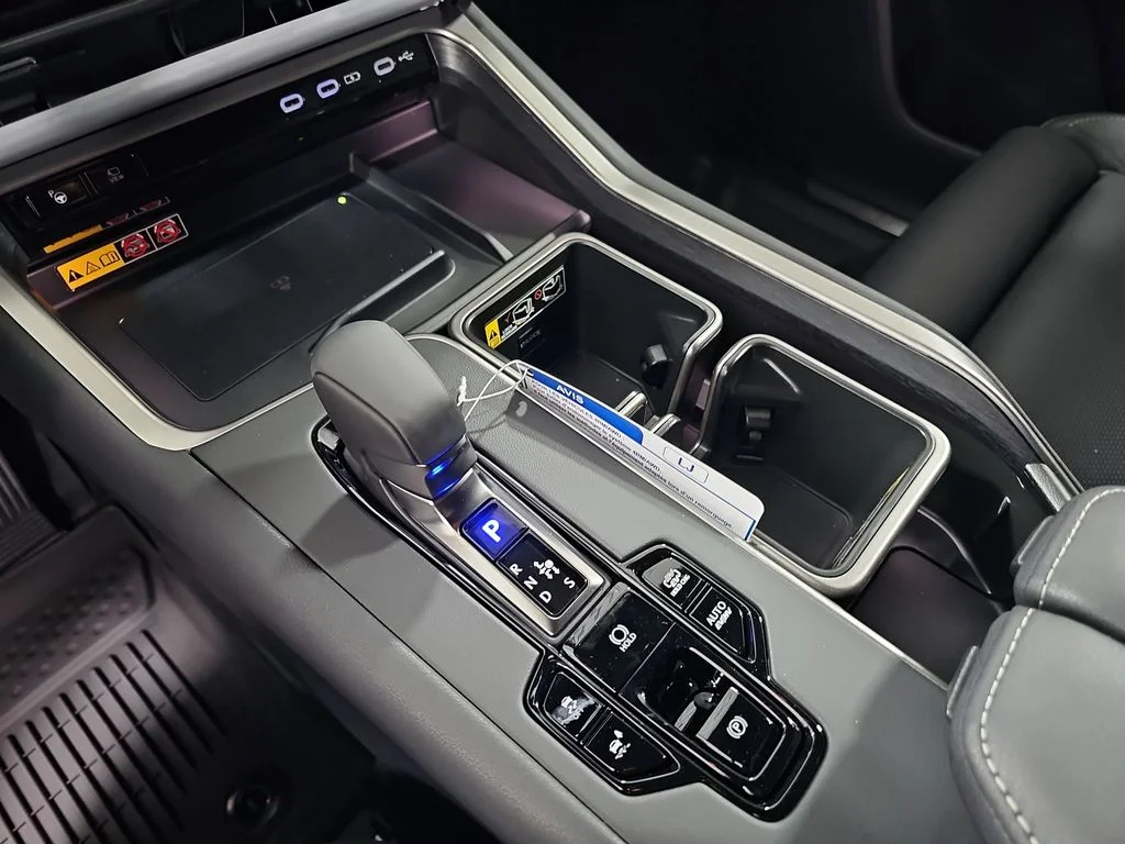 New 2026  Lexus 550h+ Luxury image 23