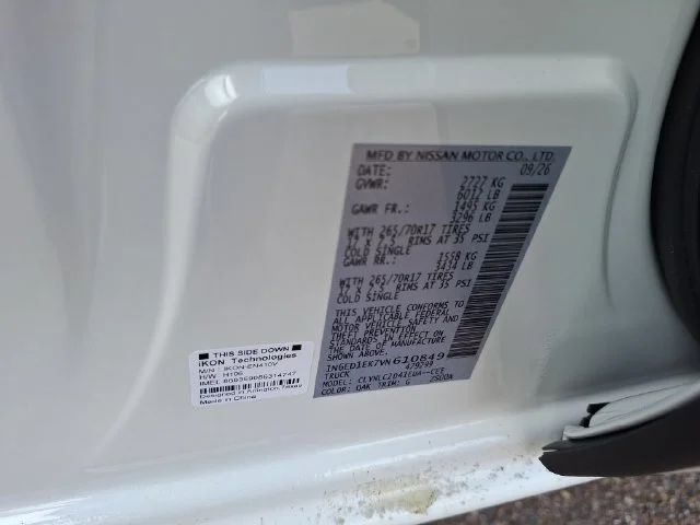 New 2027 Glacier White Nissan Crew Cab SV image 29