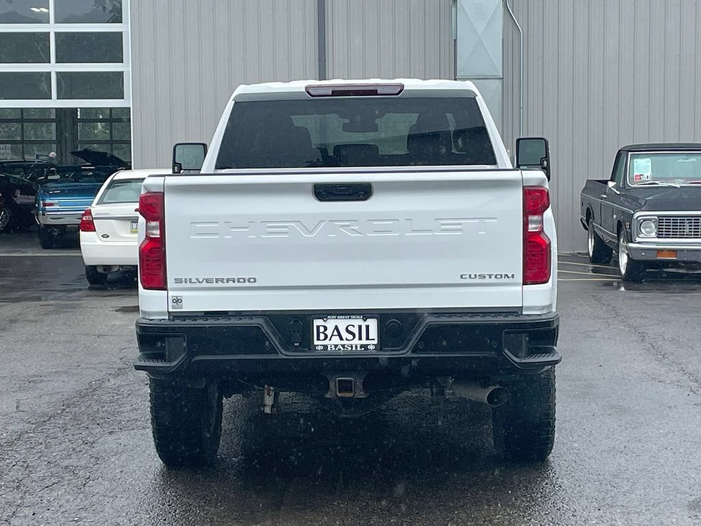Used 2024 Summit White Chevrolet Custom image 12
