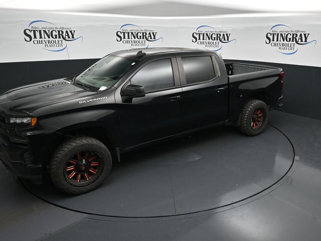 Used 2019 BLACK Chevrolet RST image 20