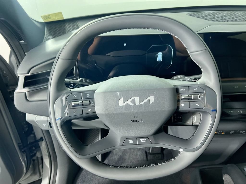 New 2026 Wolf Gray Kia Land AWD image 16