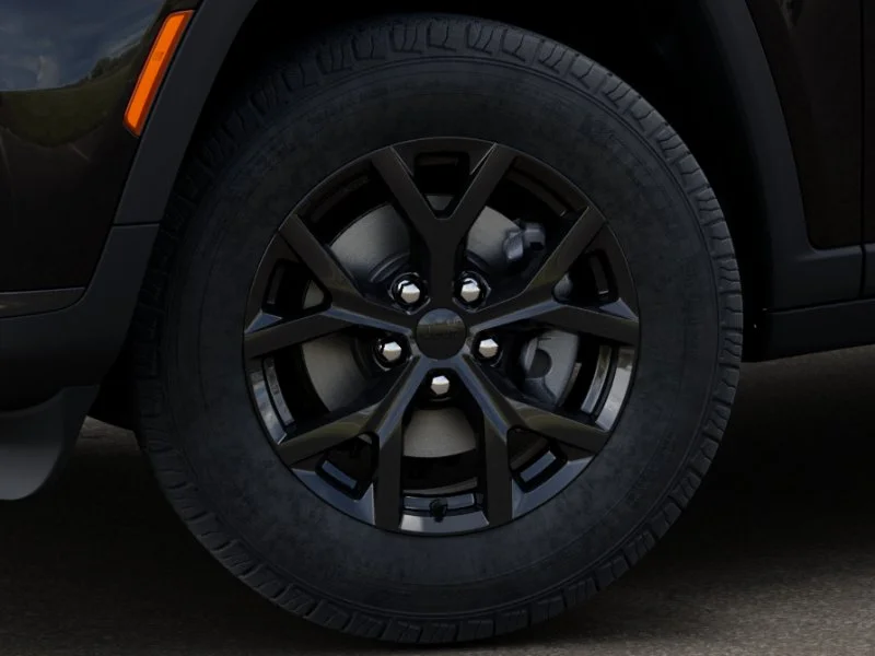 New 2025 Diamond Black Crystal Pearl-Coat Exterior Paint Jeep Altitude X image 33