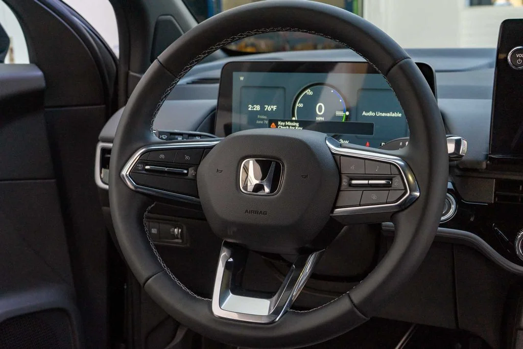 New 2026 Mercury Silver Metallic Honda Touring image 19