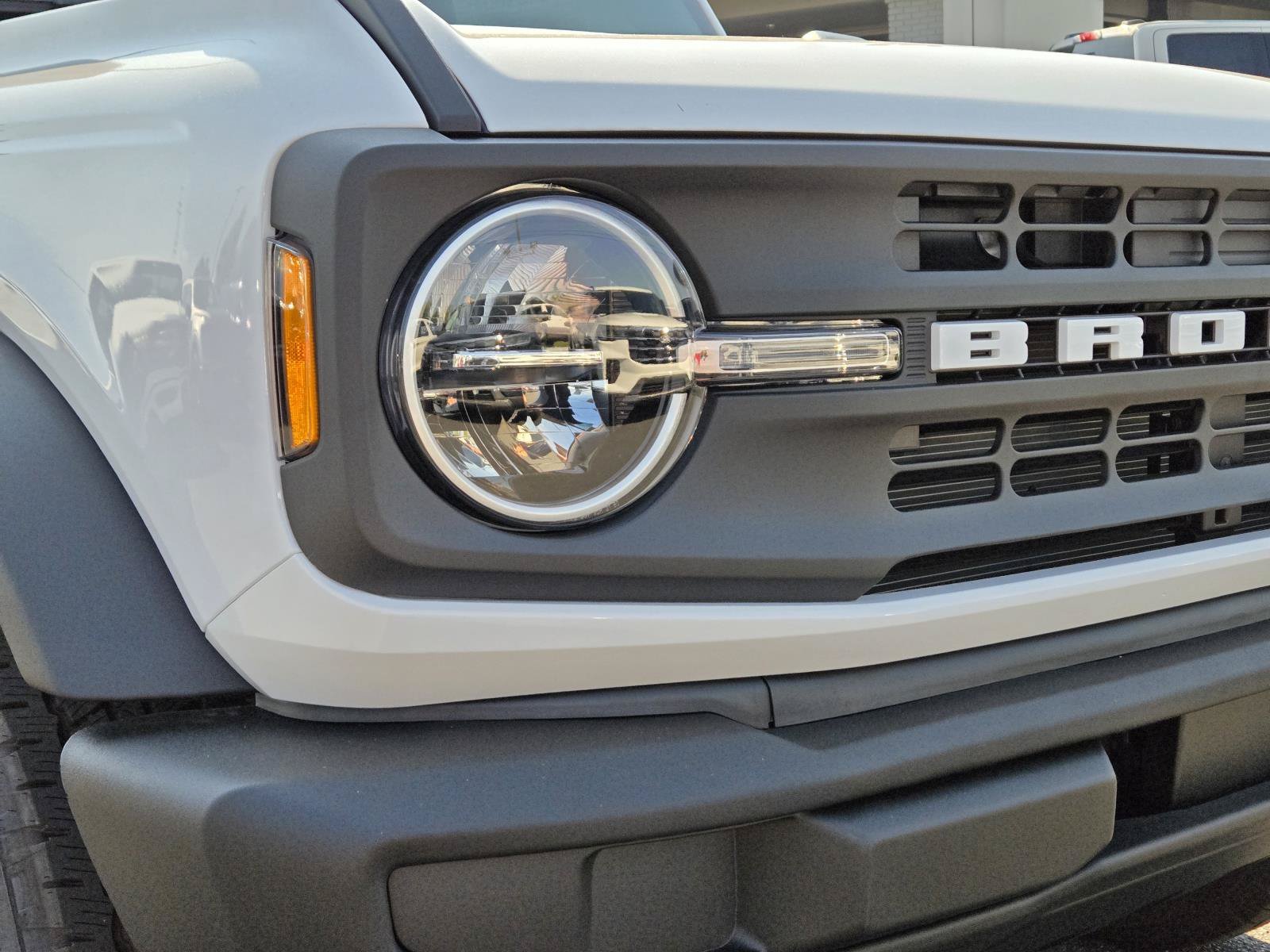 New 2026 Oxford White FORD Big Bend® image 4