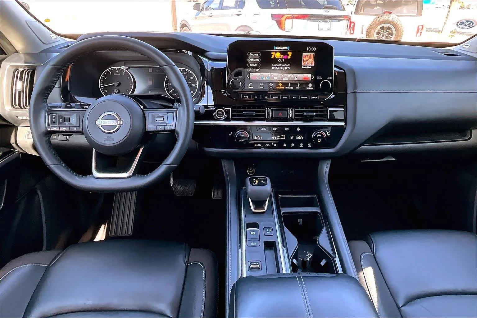 Used 2024 Scarlet Ember Nissan SL image 16