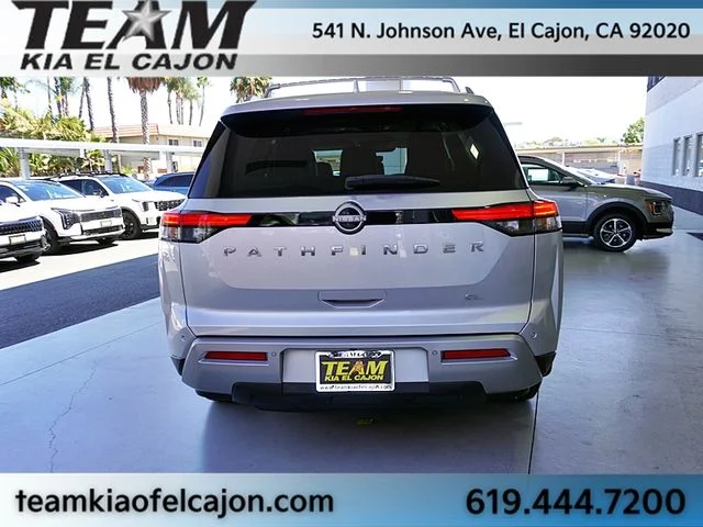 Used 2024 Silver Nissan SL image 8