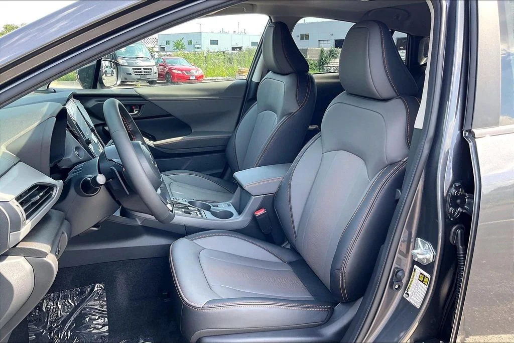 New 2026 MAGNETITE GRAY PEARL Subaru Limited image 9