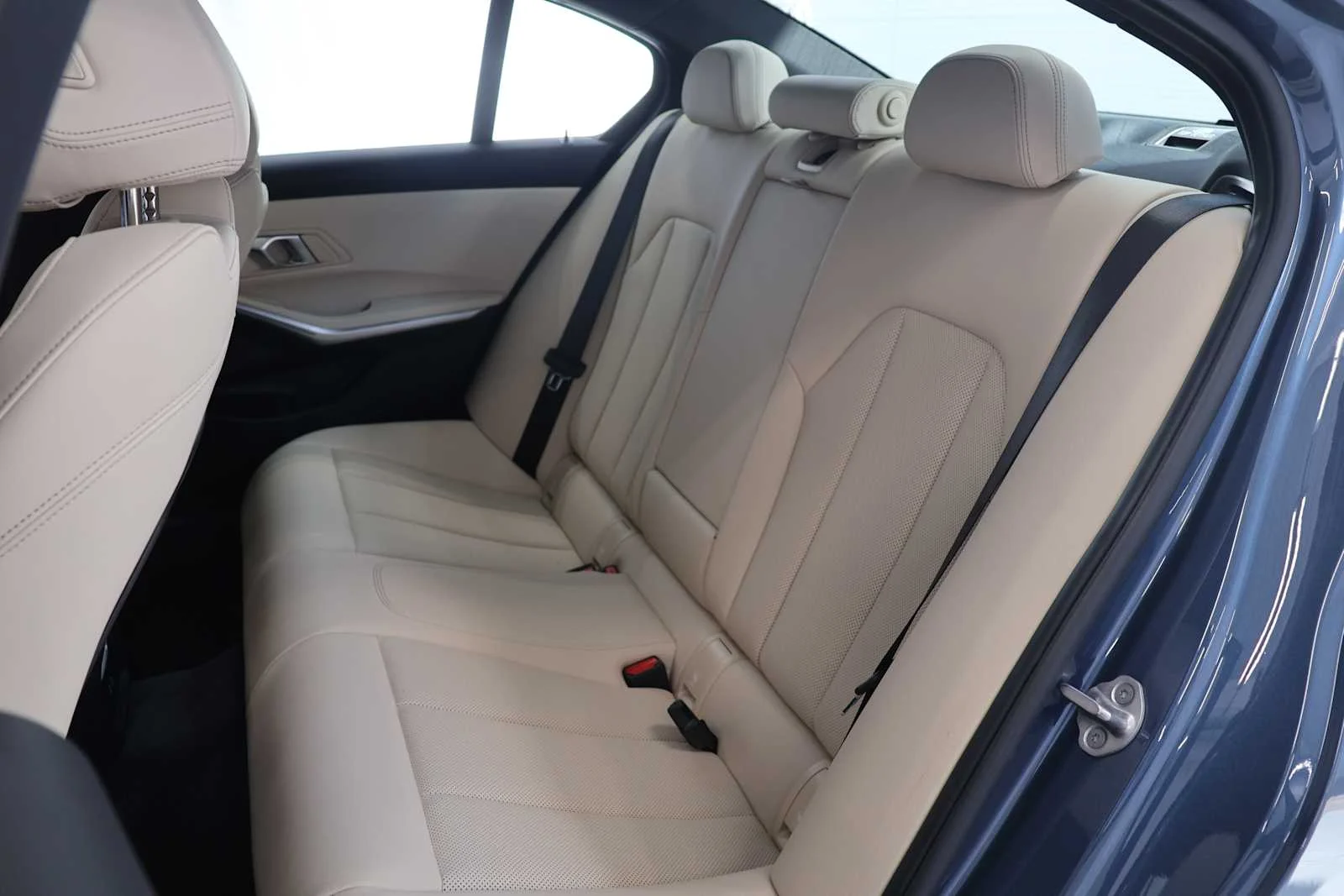 Certified Used 2026 Arctic Race Blue metallic BMW 330i image 21