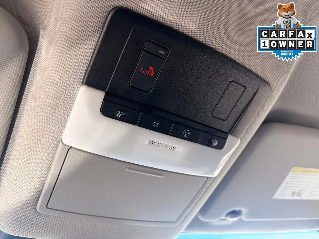 Used 2024 Pearl Nissan SV image 29