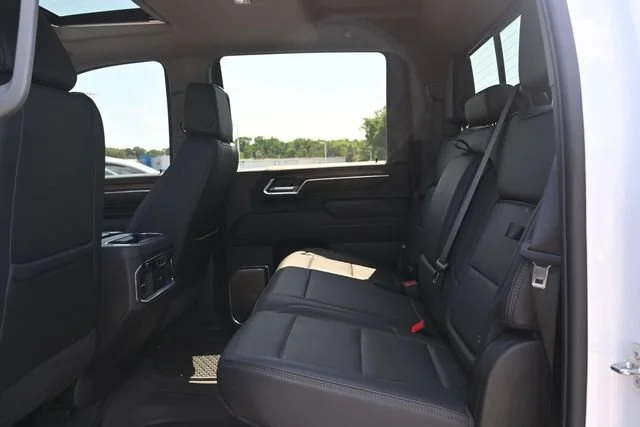 Used 2024 Summit White GMC Denali DRW image 18