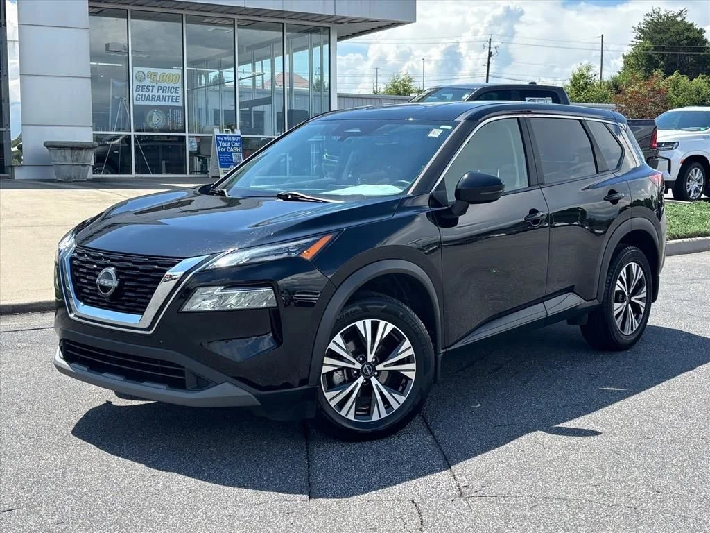 Used 2022 Black Nissan SV image 2