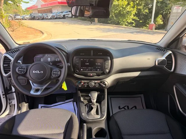 Certified Used 2024 Snow White Pearl Kia LX image 14