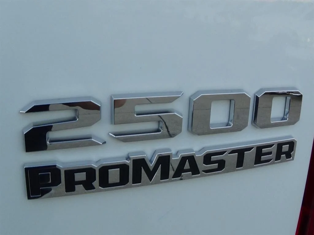 Used 2025 Bright White Clear Coat (pw7) RAM Tradesman 2500 image 10