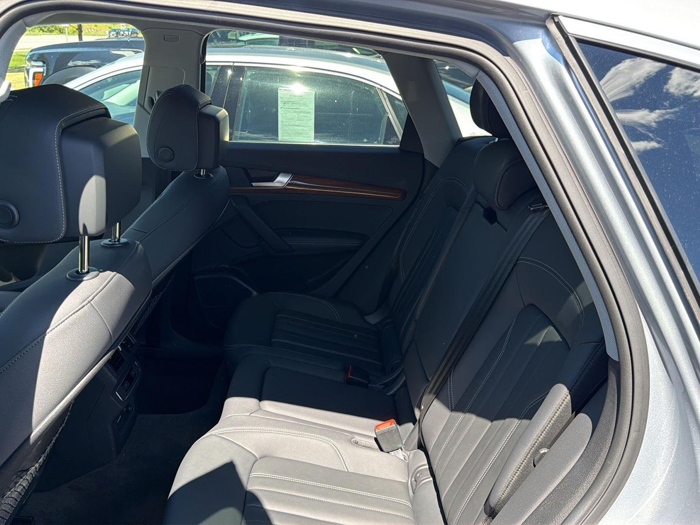 Used 2023 Florett Silver Metallic Audi S line Premium Plus image 9
