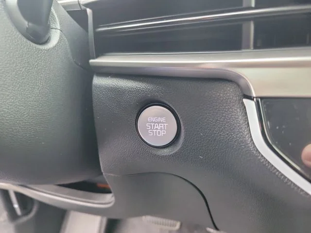 2025 Kia Sorento S - Photo 22