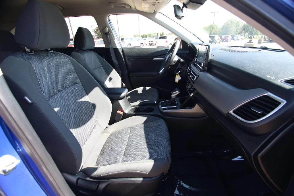 Used 2022 Neptune Blue Kia LX image 8